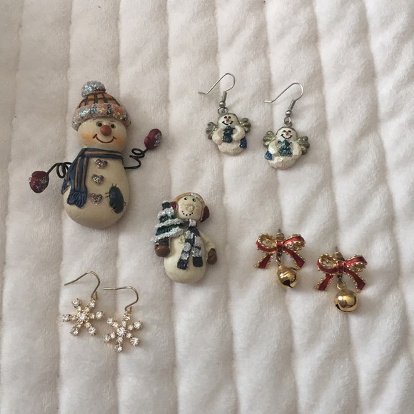 Christmas Holiday pins and earrings - Picture 2 of 8